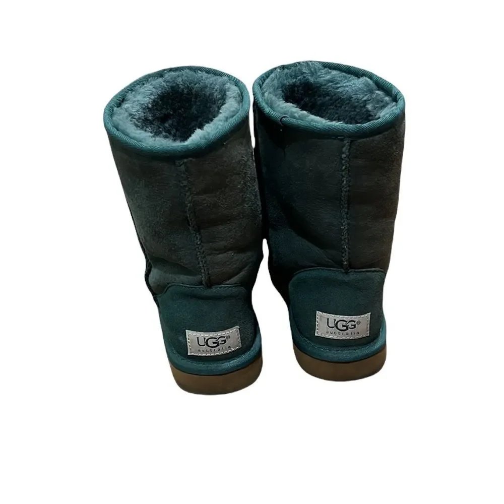 UGG green classic